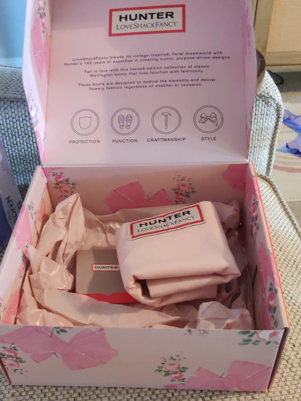 LoveShackFancy x Hunter Rainboots Rosa Beaux size 9c